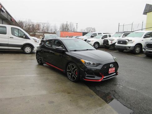 Used 2022 Hyundai Veloster N image 8