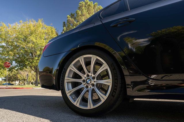 Used 2010 BMW M5 RWD image 58