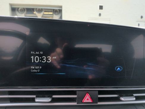 Used 2023 Hyundai Elantra SEL w/ Convenience Package FWD image 19