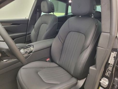 Used 2023 Maserati Levante GT image 22