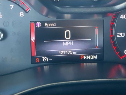 Used 2016 GMC Canyon SLE w/ SLE Convenience Package RWD image 8