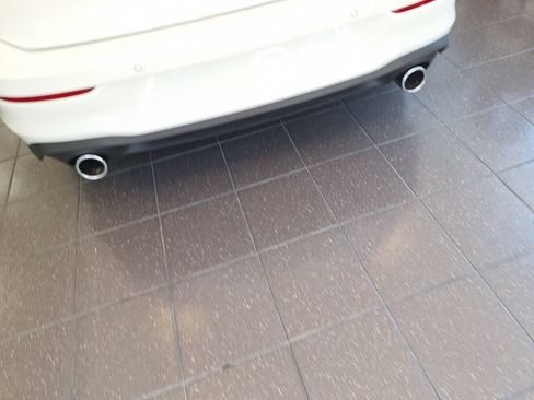 New 2026 Volkswagen GTI SE FWD image 7