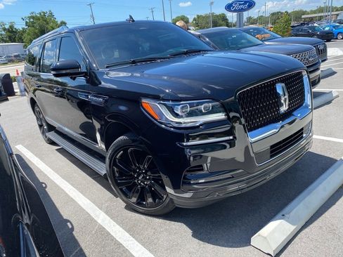 Used 2024 Lincoln Navigator L Reserve AWD/4WD image 1
