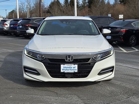 Certified 2019 Honda Accord Hybrid image 2