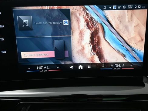 Certified 2025 BMW X2 xDrive28i w/ Premium Package image 3