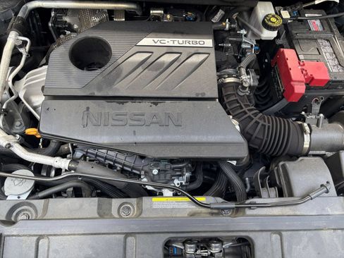 Used 2025 Nissan Rogue SV FWD image 33
