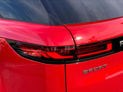 New 2026 Land Rover Range Rover Sport SE image 5