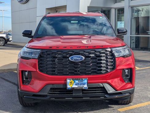 New 2026 Ford Explorer ST-Line w/ ST-Line Street Pack image 2
