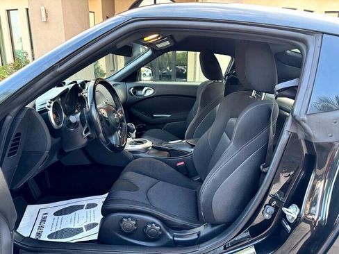 Used 2013 Nissan 370Z Touring image 9