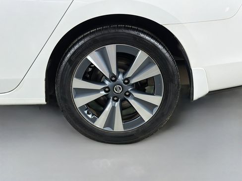 Used 2019 Nissan Sentra SL FWD image 27