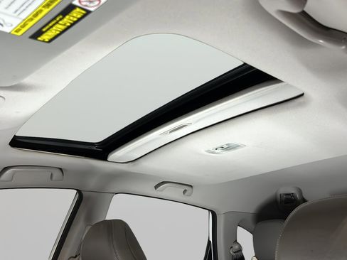 Used 2011 Honda CR-V EX-L image 32