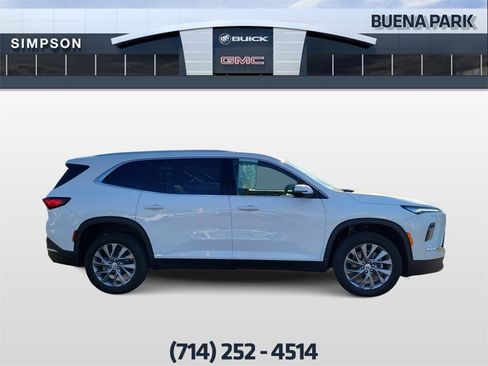 Used 2026 Buick Enclave Preferred image 9