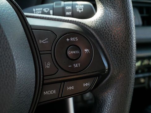 Used 2024 Toyota RAV4 XLE image 25