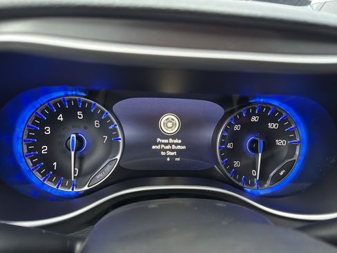 New 2026 Chrysler Pacifica Select image 17