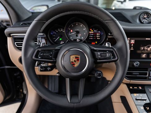 Certified 2026 Porsche Macan S AWD/4WD image 26