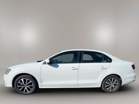 Used 2017 Volkswagen Jetta S image 3