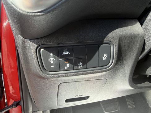 Used 2022 Kia Soul LX w/ Technology Package image 16