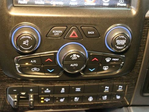 Used 2016 RAM 1500 Limited image 27