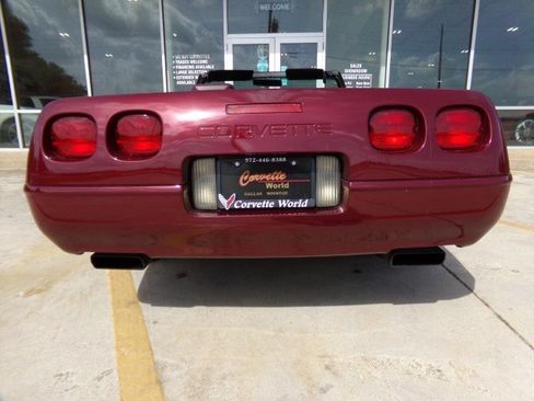 Used 1993 Chevrolet Corvette Convertible RWD image 8