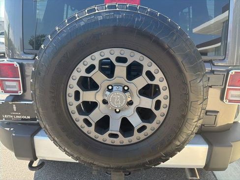 Used 2014 Jeep Wrangler Unlimited Sahara w/ Mopar Chrome Edition Group image 23