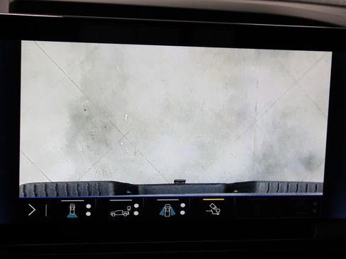 Used 2024 Chevrolet Silverado 2500 High Country image 58