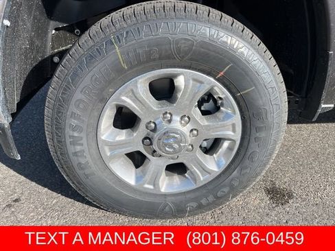 New 2026 RAM 3500 Big Horn AWD/4WD image 9
