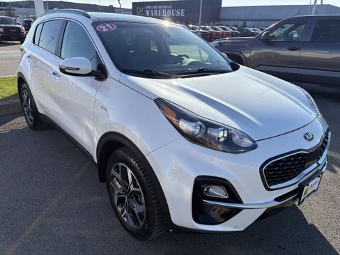 Used 2021 Kia Sportage EX w/ EX Technology Package AWD/4WD image 2