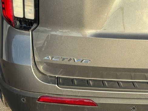 New 2026 Ford Explorer Active w/ Active Comfort Package image 8