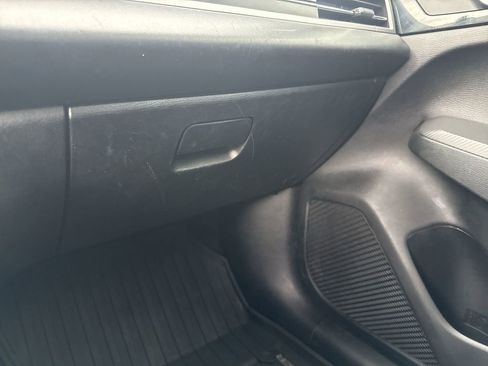 Used 2023 Mitsubishi Outlander ES image 39