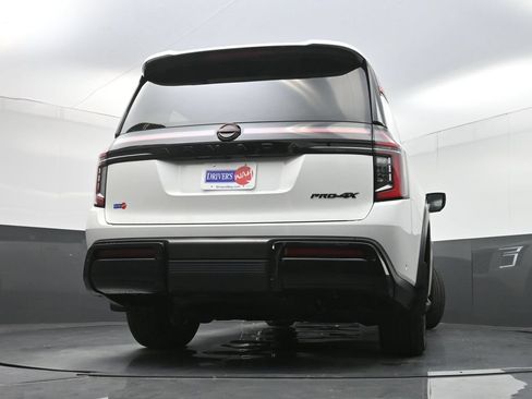 Used 2026 Nissan Armada PRO-4X AWD/4WD image 34