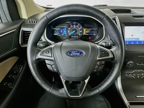 Used 2020 Ford Edge SEL w/ Convenience Package FWD image 11