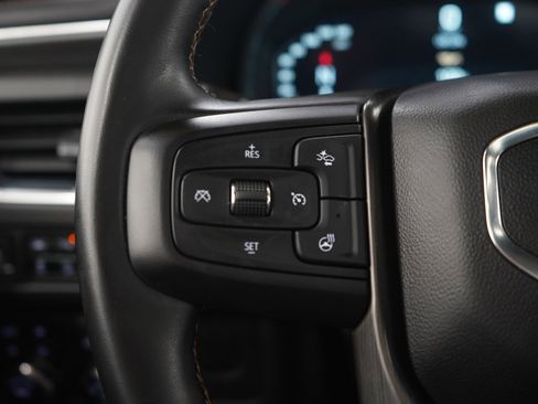Used 2023 GMC Yukon AT4 w/ AT4 Premium Package AWD/4WD image 27