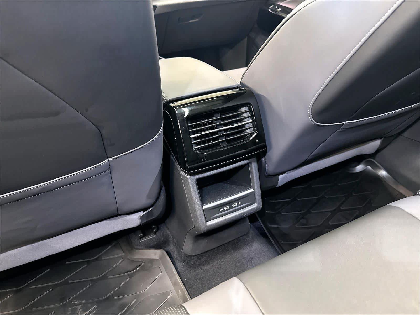 Used 2023 Volkswagen ID.4 Pro S RWD image 13