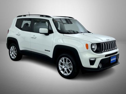 Used 2021 Jeep Renegade Latitude image 3