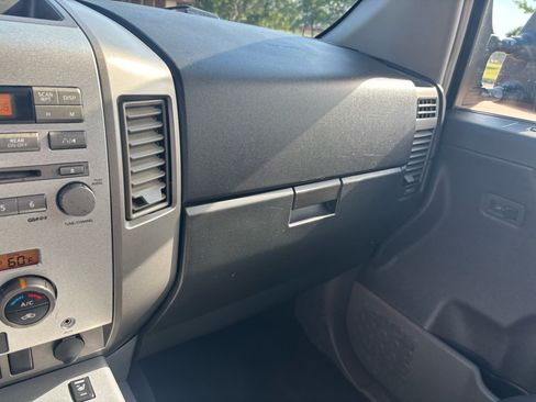 Used 2006 Nissan Titan LE w/ (T01) Tow Pkg image 17