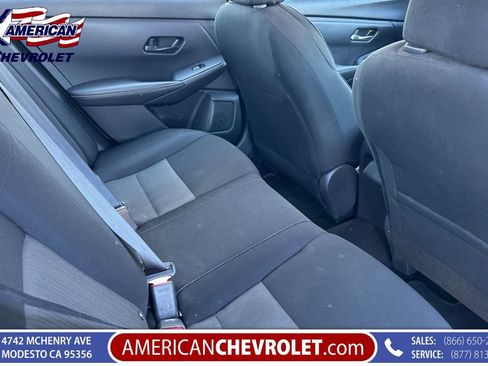 Used 2025 Nissan Sentra SV FWD image 19