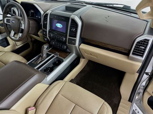Used 2018 Ford F150 Lariat image 34