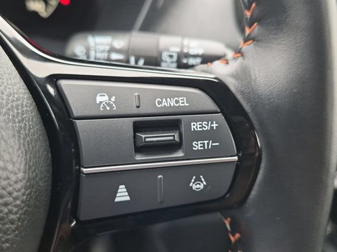 Certified 2025 Honda HR-V Sport image 16