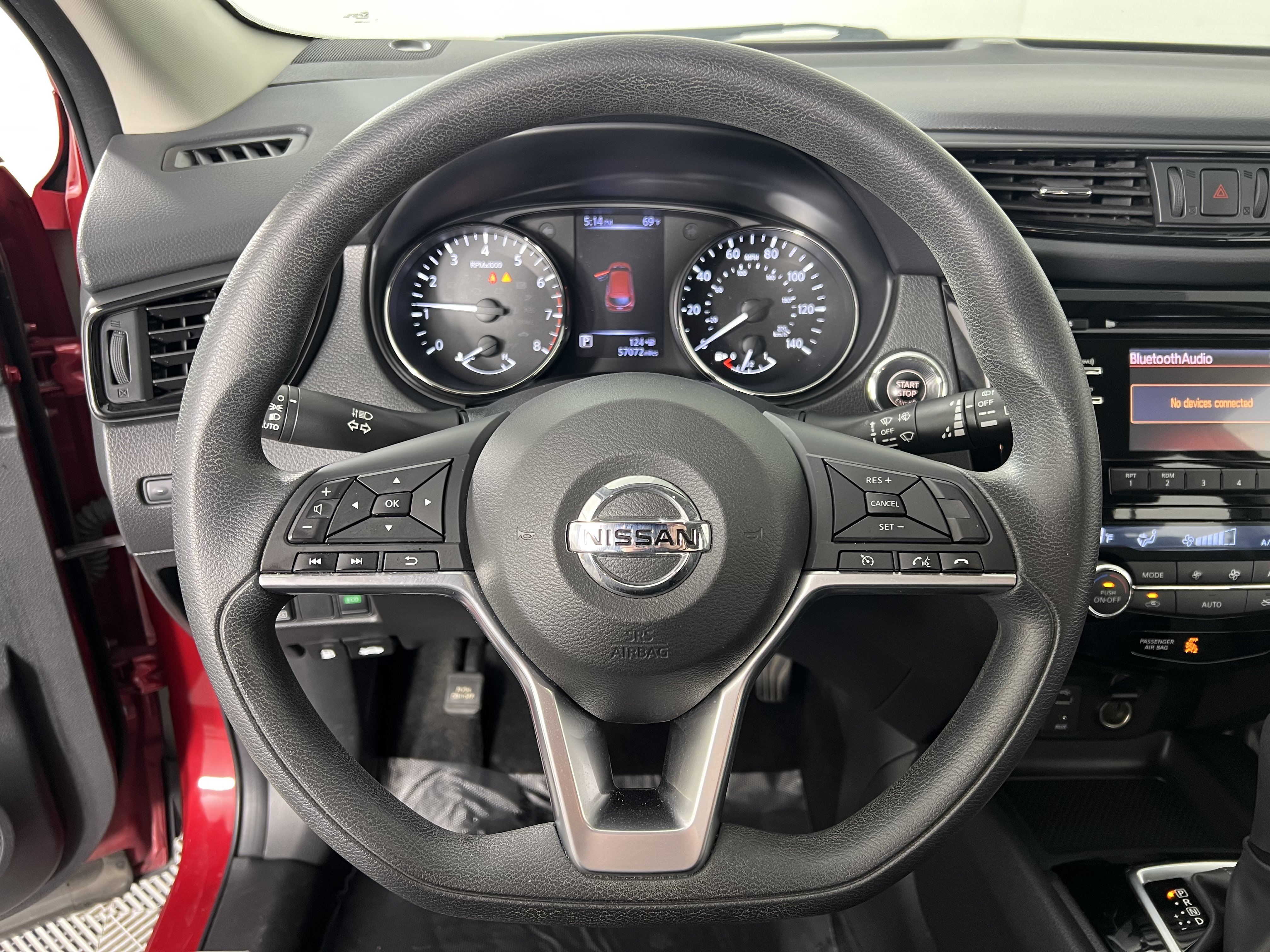 Used 2018 Nissan Rogue Sport SV AWD/4WD image 26