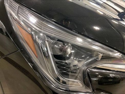 Used 2023 Subaru Ascent Limited AWD/4WD image 29