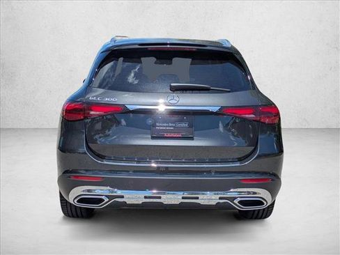 Certified 2026 Mercedes-Benz GLC 300 image 7