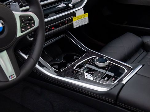 New 2026 BMW X5 xDrive40i w/ Executive Package image 12