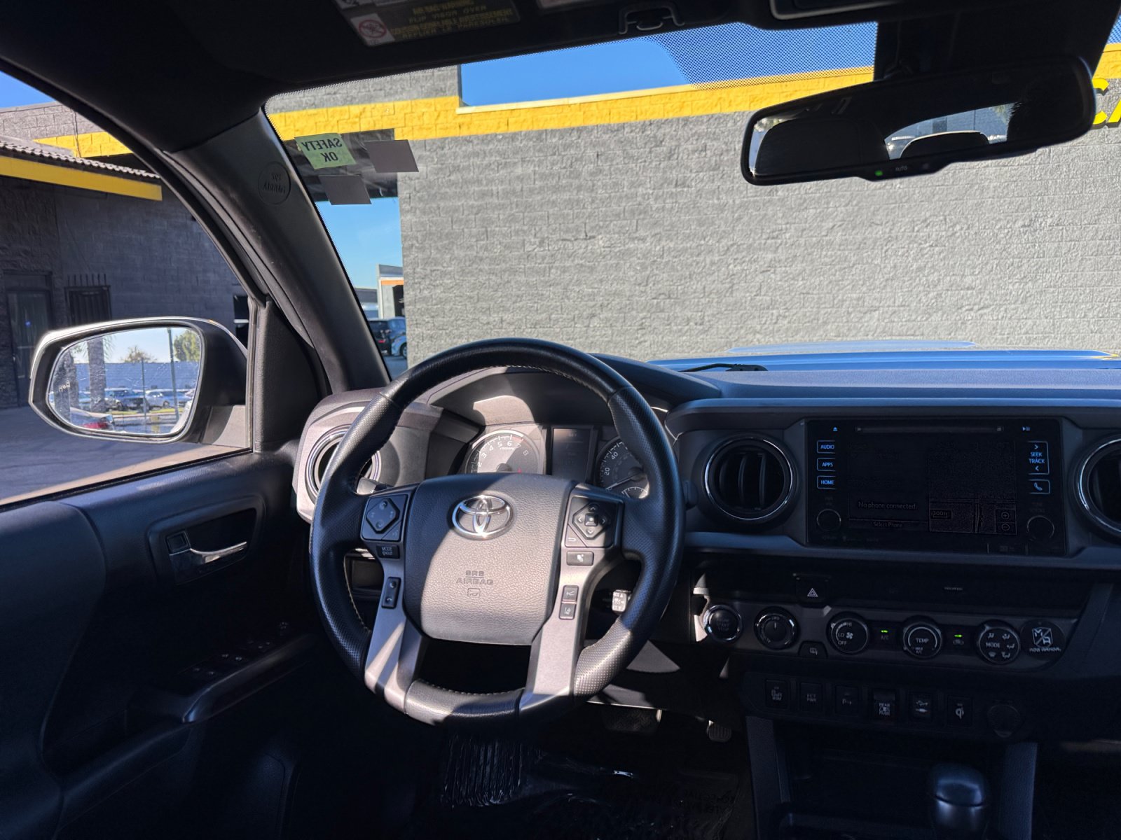Used 2019 Toyota Tacoma TRD Sport AWD/4WD image 19