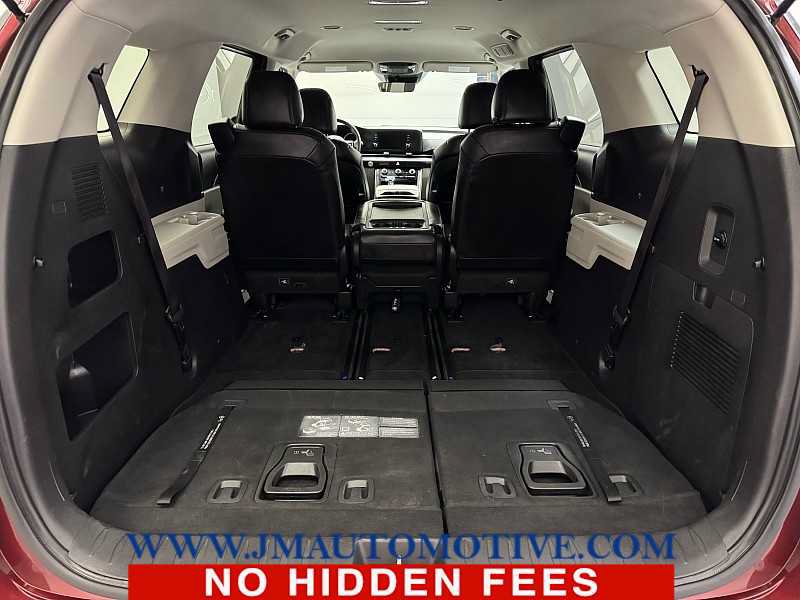 Used 2024 Kia Carnival LX FWD image 18