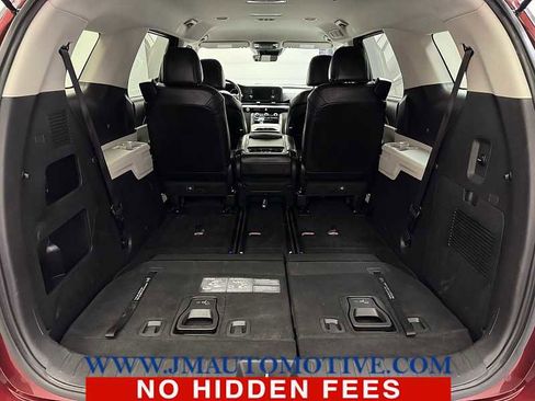 Used 2024 Kia Carnival LX image 18