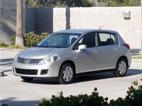 Used 2012 Nissan Versa 1.8 S w/ Plus Pkg FWD image 1