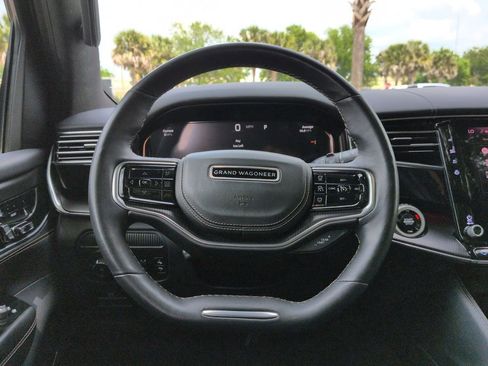 Used 2024 Jeep Grand Wagoneer L Series II w/ Quick Order Packagew 28T AWD/4WD image 10