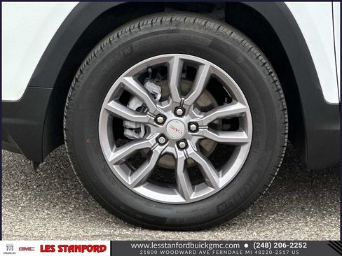 Used 2024 GMC Terrain SLT w/ LPO, Floor Liner Package AWD/4WD image 10