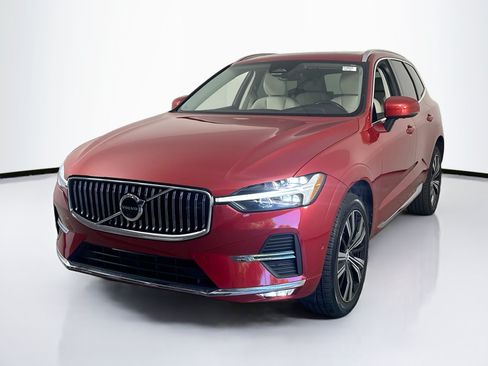 Used 2023 Volvo XC60 B5 Plus FWD image 1
