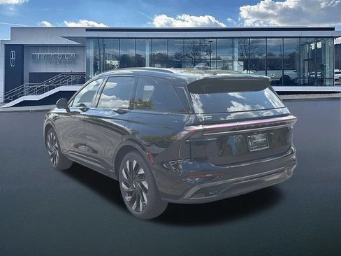 New 2026 Lincoln Nautilus Reserve AWD/4WD image 5
